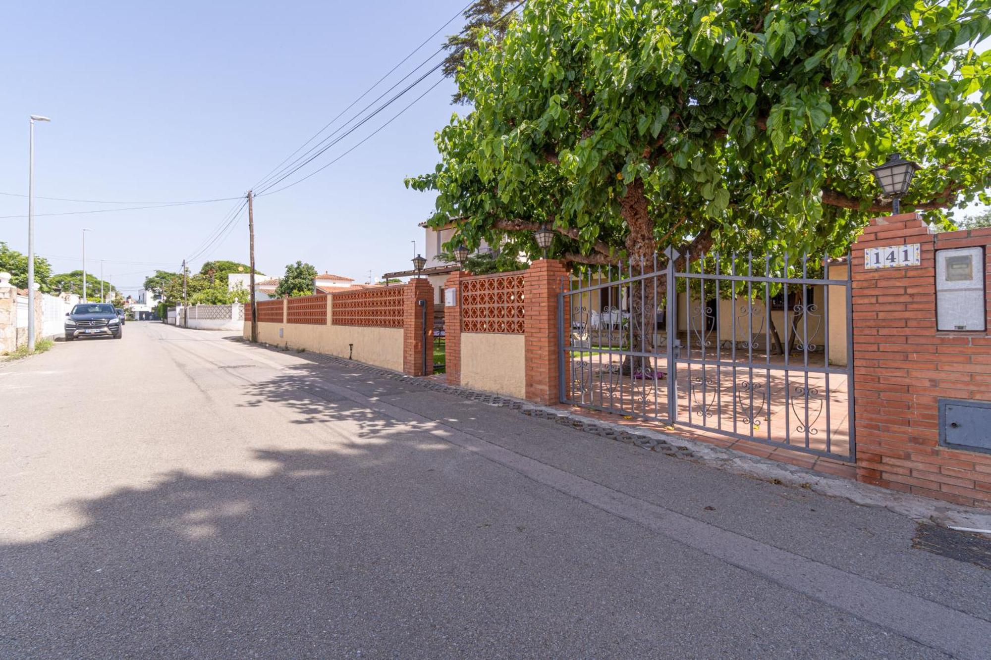 Apart-Rent Casa Con Jardin Pani 0081 Empuriabrava Luaran gambar